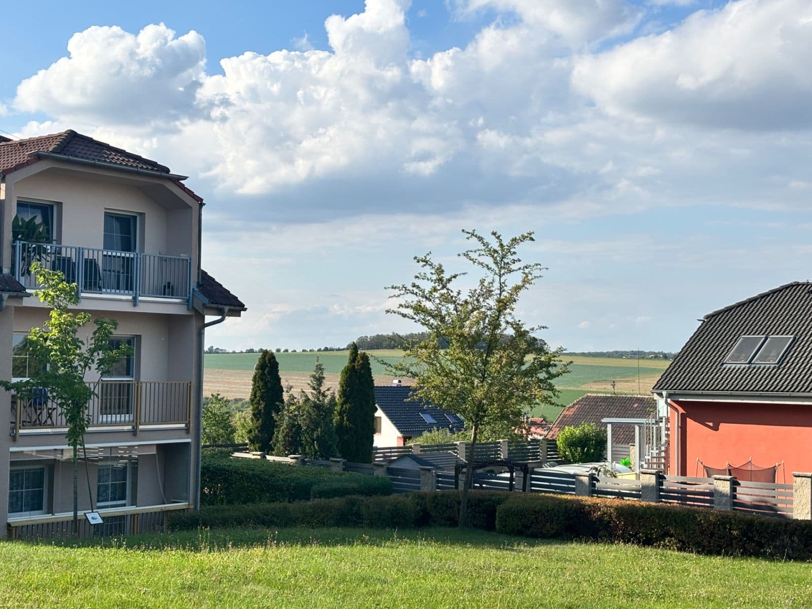 Prenájom bytu 1-izbový 35 m², Roztocká, Úholičky, Středočeský kraj Prenájom bytu 1-izbový 35 m², Roztocká, Úholičky, Středočeský kraj