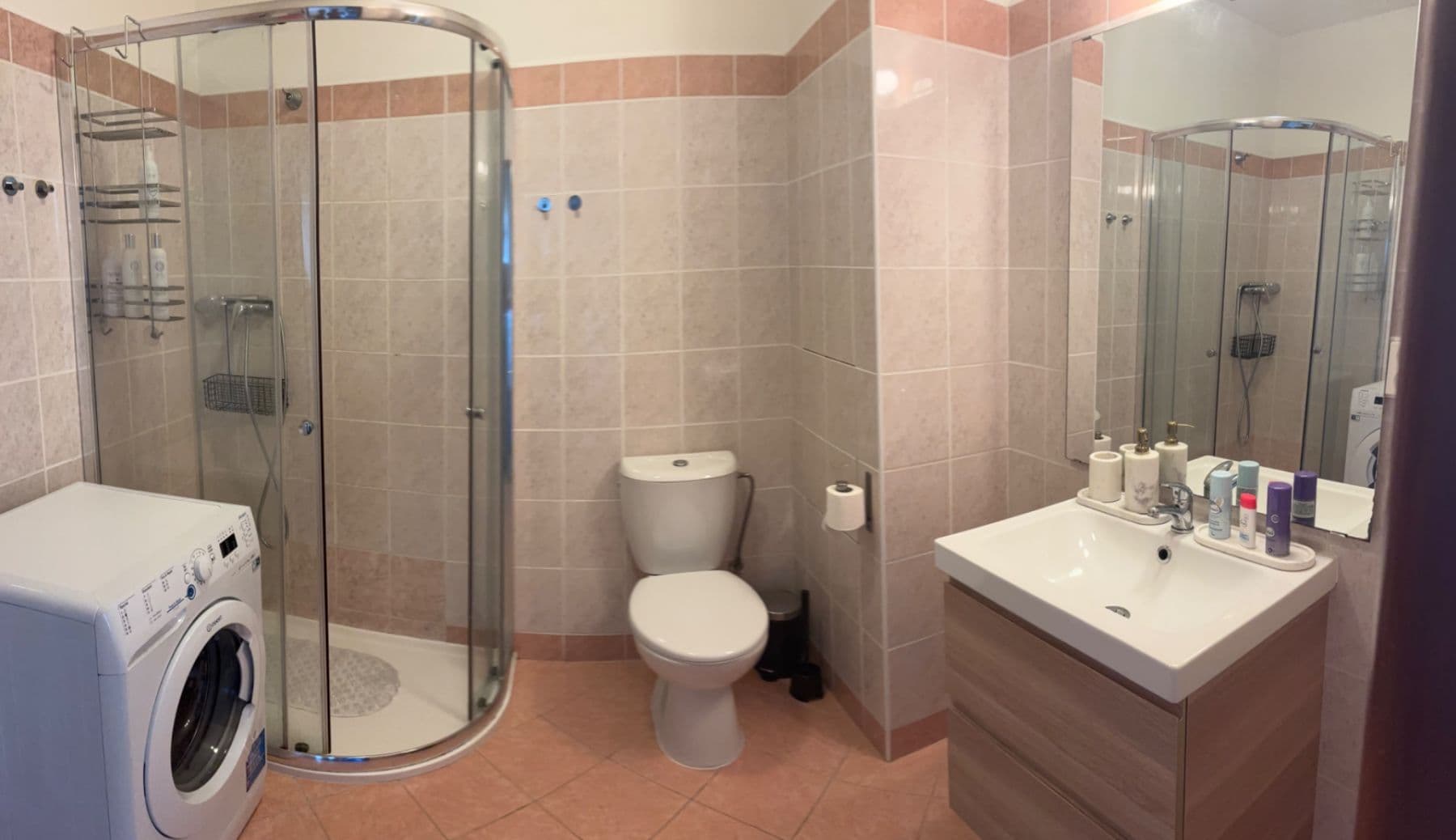 Prenájom bytu 1-izbový 35 m², Roztocká, Úholičky, Středočeský kraj Prenájom bytu 1-izbový 35 m², Roztocká, Úholičky, Středočeský kraj