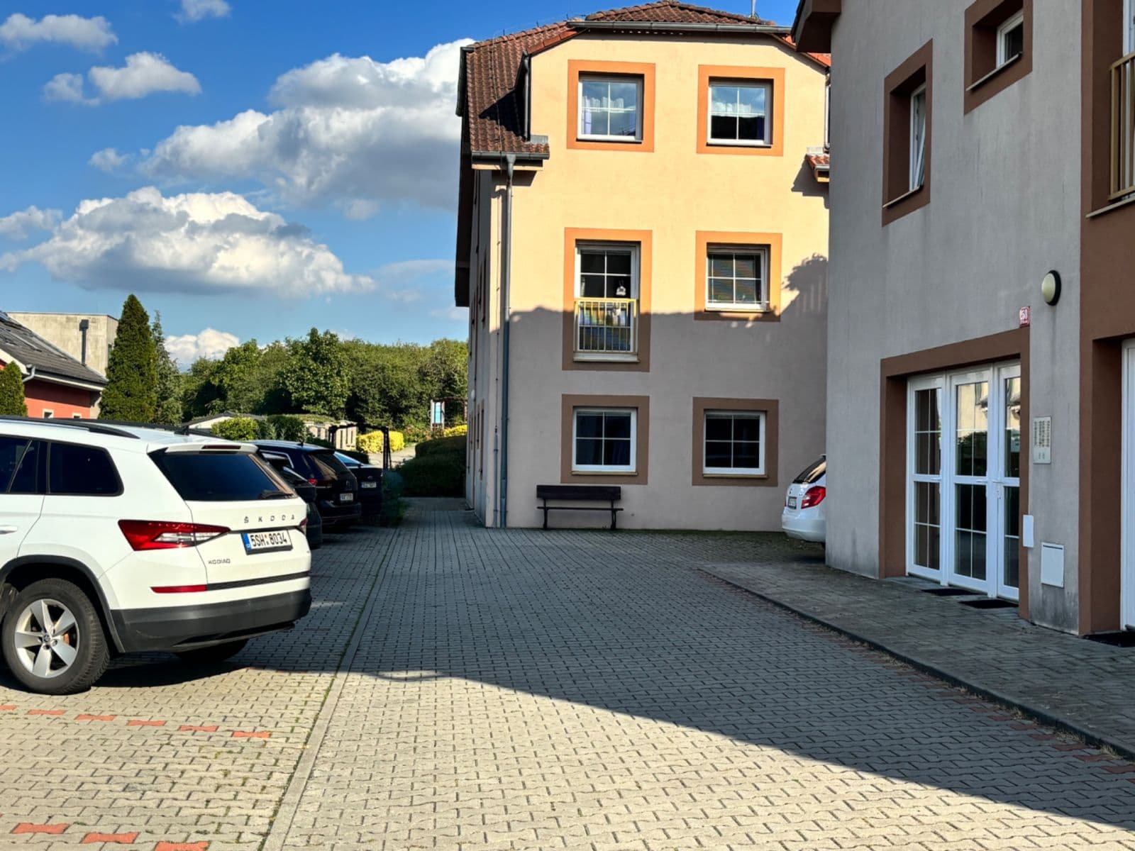 Prenájom bytu 1-izbový 35 m², Roztocká, Úholičky, Středočeský kraj Prenájom bytu 1-izbový 35 m², Roztocká, Úholičky, Středočeský kraj
