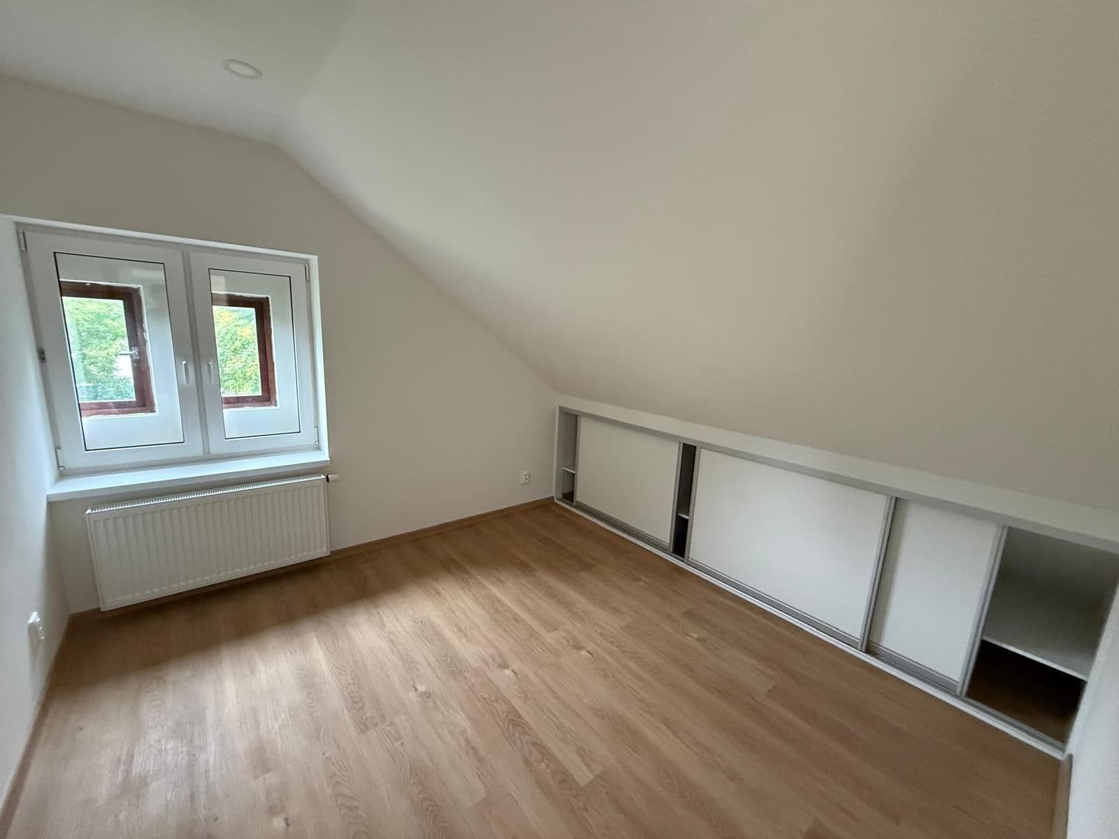 Prenájom bytu 2-izbový 42 m², Měšice, Středočeský kraj Prenájom bytu 2-izbový 42 m², Měšice, Středočeský kraj