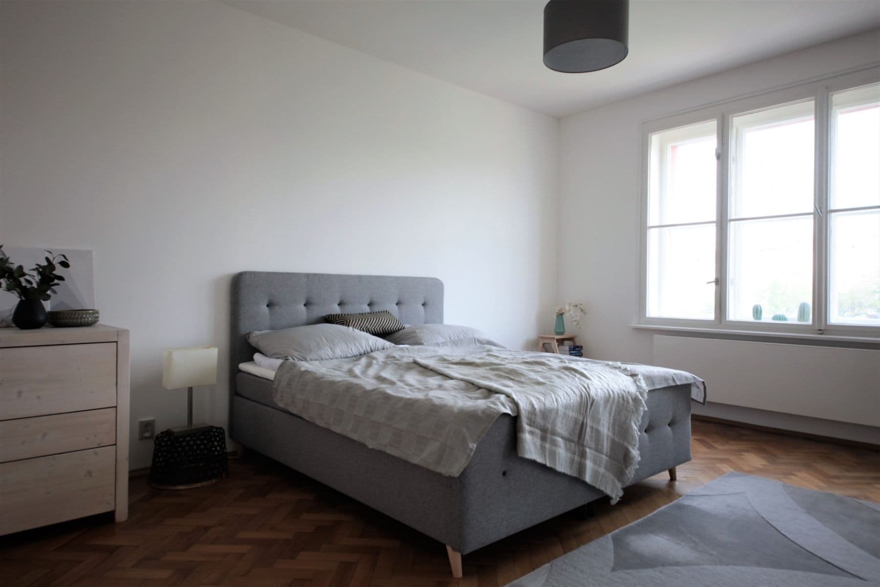 Prenájom bytu 2-izbový 60 m², Moskevská, Praha, Praha Prenájom bytu 2-izbový 60 m², Moskevská, Praha, Praha