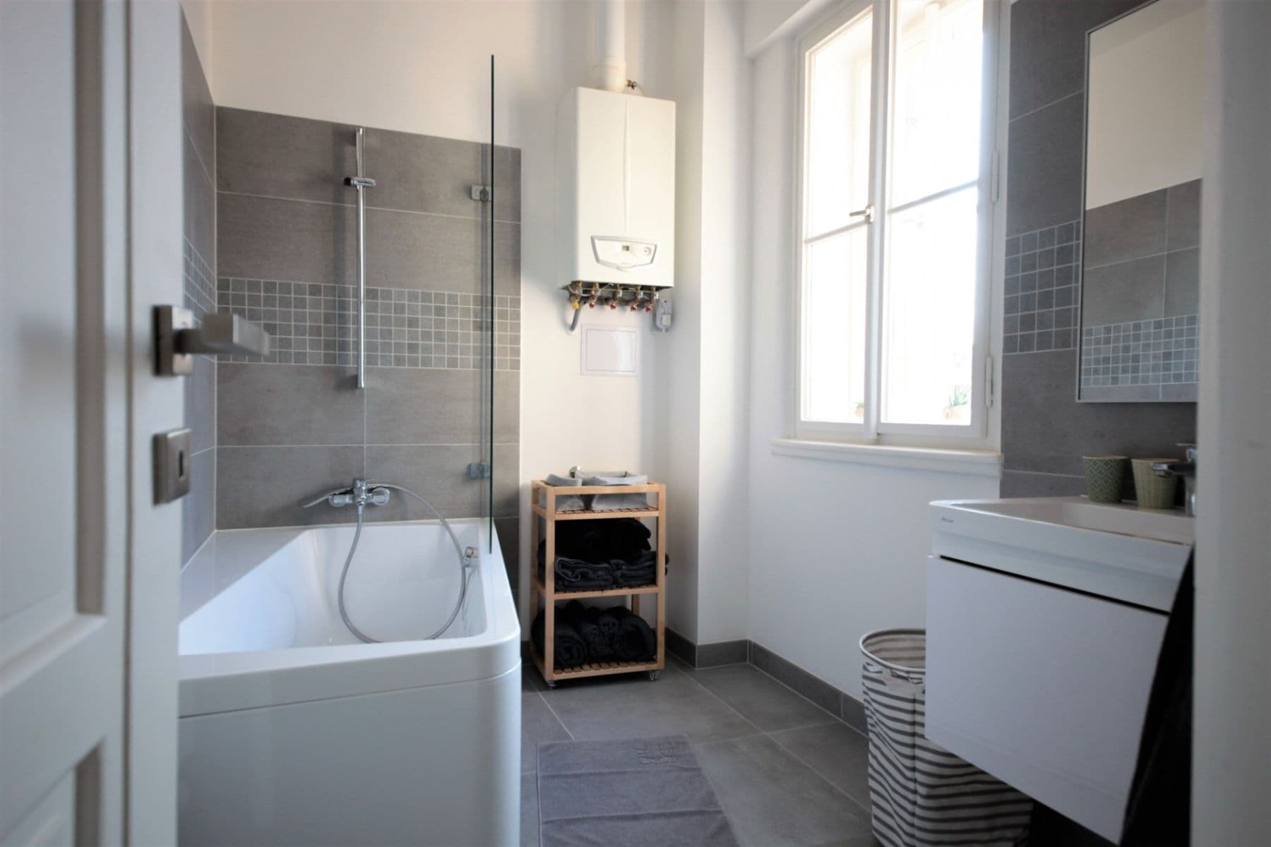 Prenájom bytu 2-izbový 60 m², Moskevská, Praha, Praha Prenájom bytu 2-izbový 60 m², Moskevská, Praha, Praha