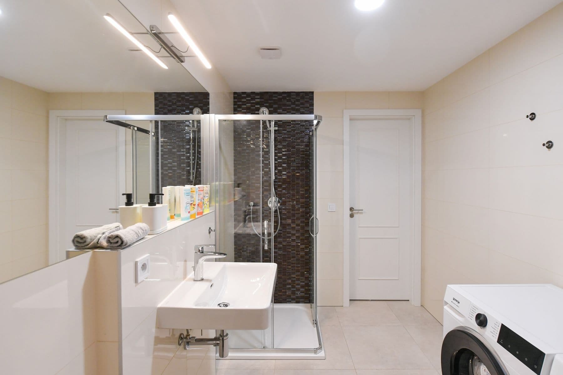 Prenájom bytu 63 m², Žitná, Praha, Praha Prenájom bytu 63 m², Žitná, Praha, Praha