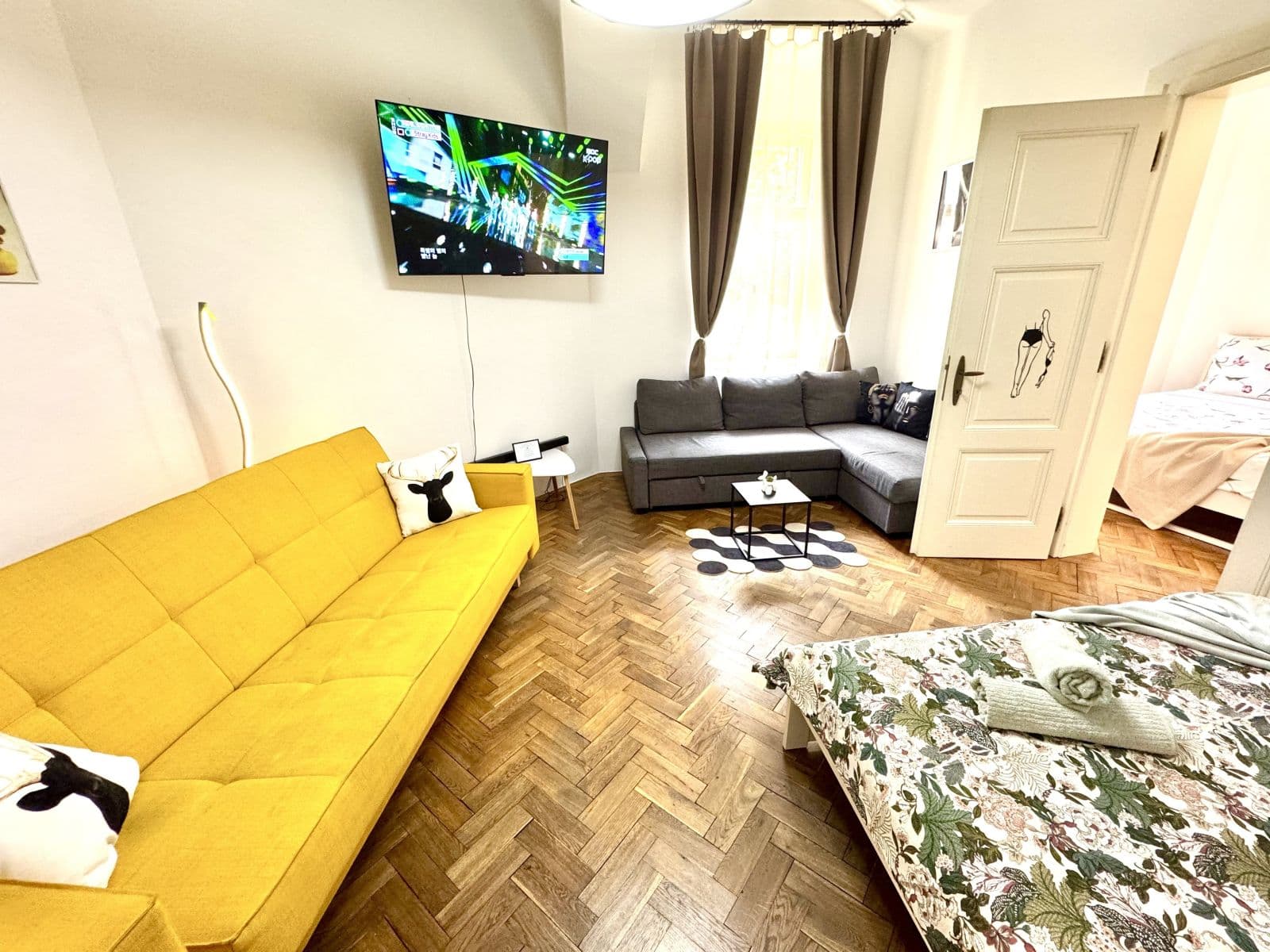 Prenájom bytu 90 m², Navrátilova, Praha, Praha Prenájom bytu 90 m², Navrátilova, Praha, Praha