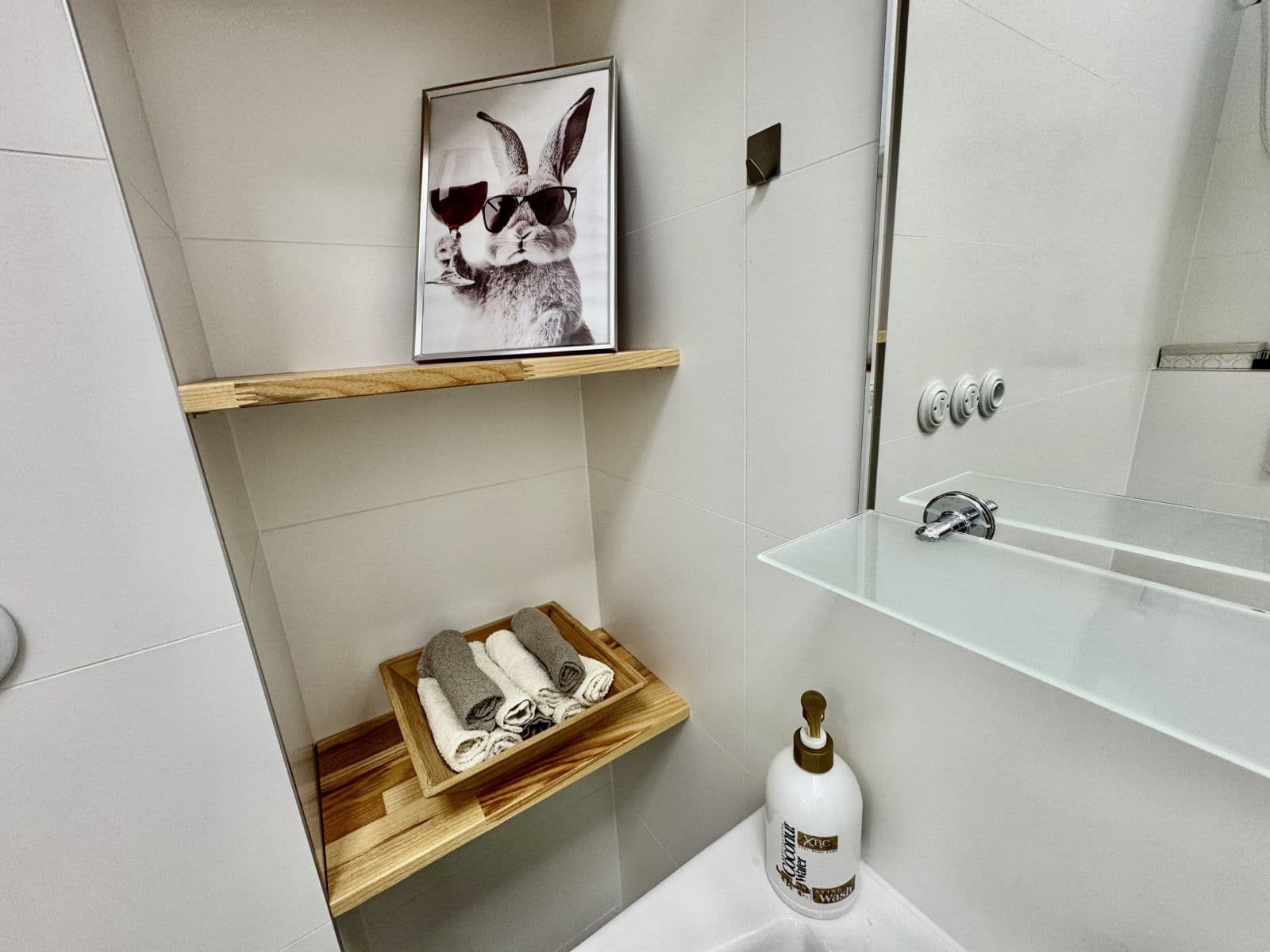 Prenájom bytu 90 m², Navrátilova, Praha, Praha Prenájom bytu 90 m², Navrátilova, Praha, Praha