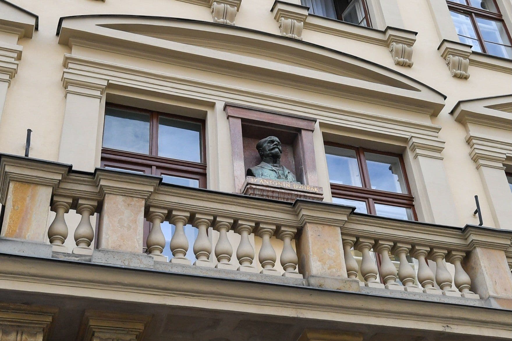 Prenájom bytu 72 m², Žitná, Praha, Praha Prenájom bytu 72 m², Žitná, Praha, Praha