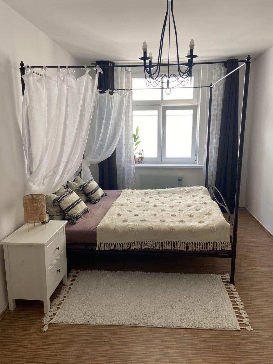 Prenájom bytu 59 m², Na Veselí, Praha, Praha Prenájom bytu 59 m², Na Veselí, Praha, Praha