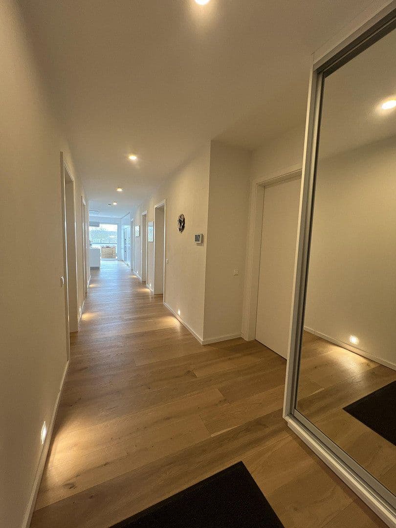 Prenájom bytu 6-izbový 205 m², Ziegeleistraße 11A, Buchen (Odenwald), Bádensko-Wurttembersko Prenájom bytu 6-izbový 205 m², Ziegeleistraße 11A, Buchen (Odenwald), Bádensko-Wurttembersko