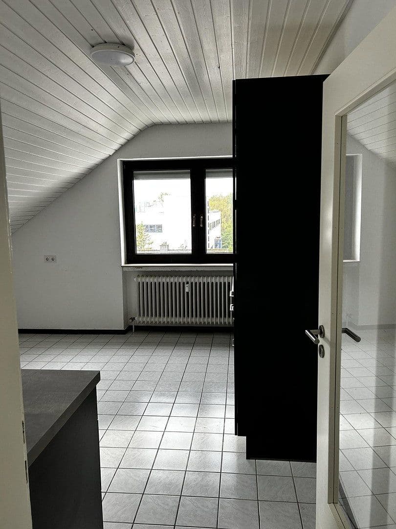 Prenájom bytu 3-izbový 89 m², Obere Waldstraße 22, Taunusstein, Hesensko Prenájom bytu 3-izbový 89 m², Obere Waldstraße 22, Taunusstein, Hesensko