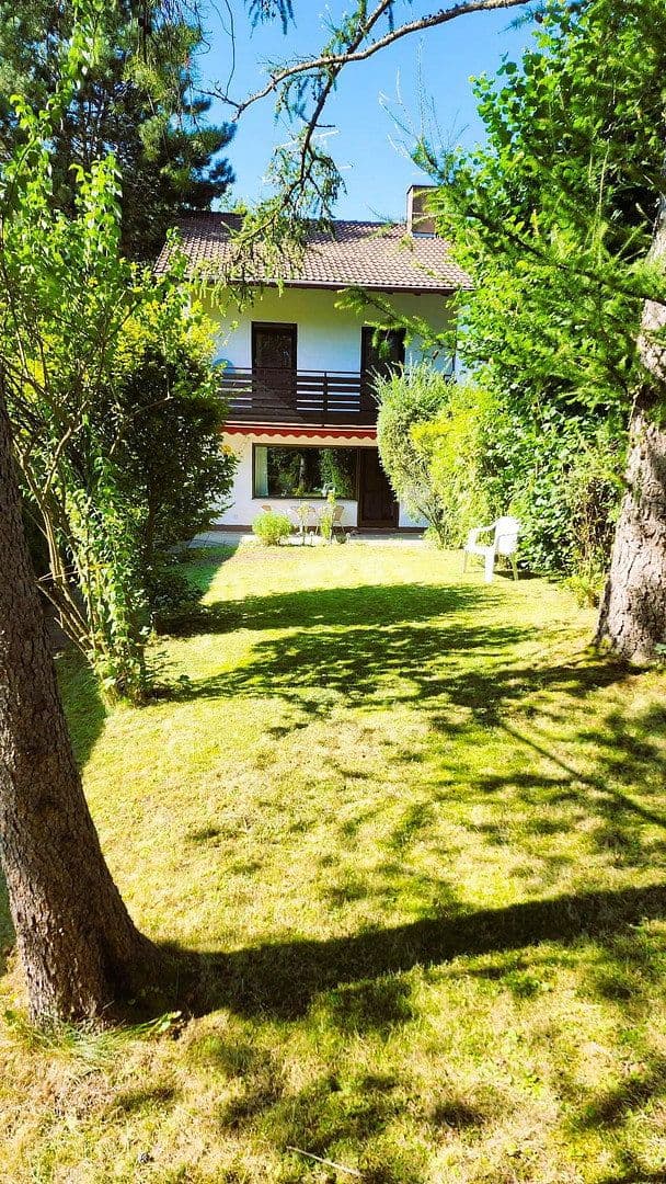 Predaj domu 110 m², pozemok 533 m², Gilching/Geisenbrunn, Bavorsko Predaj domu 110 m², pozemok 533 m², Gilching/Geisenbrunn, Bavorsko