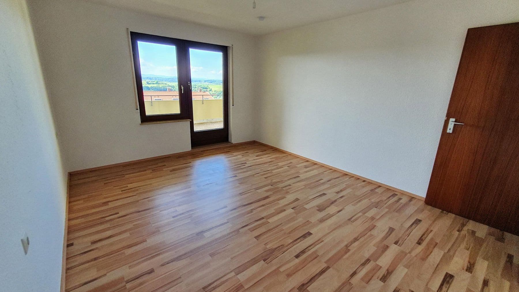 Predaj bytu 4-izbový 133 m², Reichenbach an der Fils, Bádensko-Wurttembersko Predaj bytu 4-izbový 133 m², Reichenbach an der Fils, Bádensko-Wurttembersko
