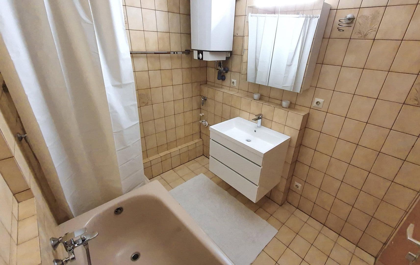Predaj bytu 4-izbový 133 m², Reichenbach an der Fils, Bádensko-Wurttembersko Predaj bytu 4-izbový 133 m², Reichenbach an der Fils, Bádensko-Wurttembersko