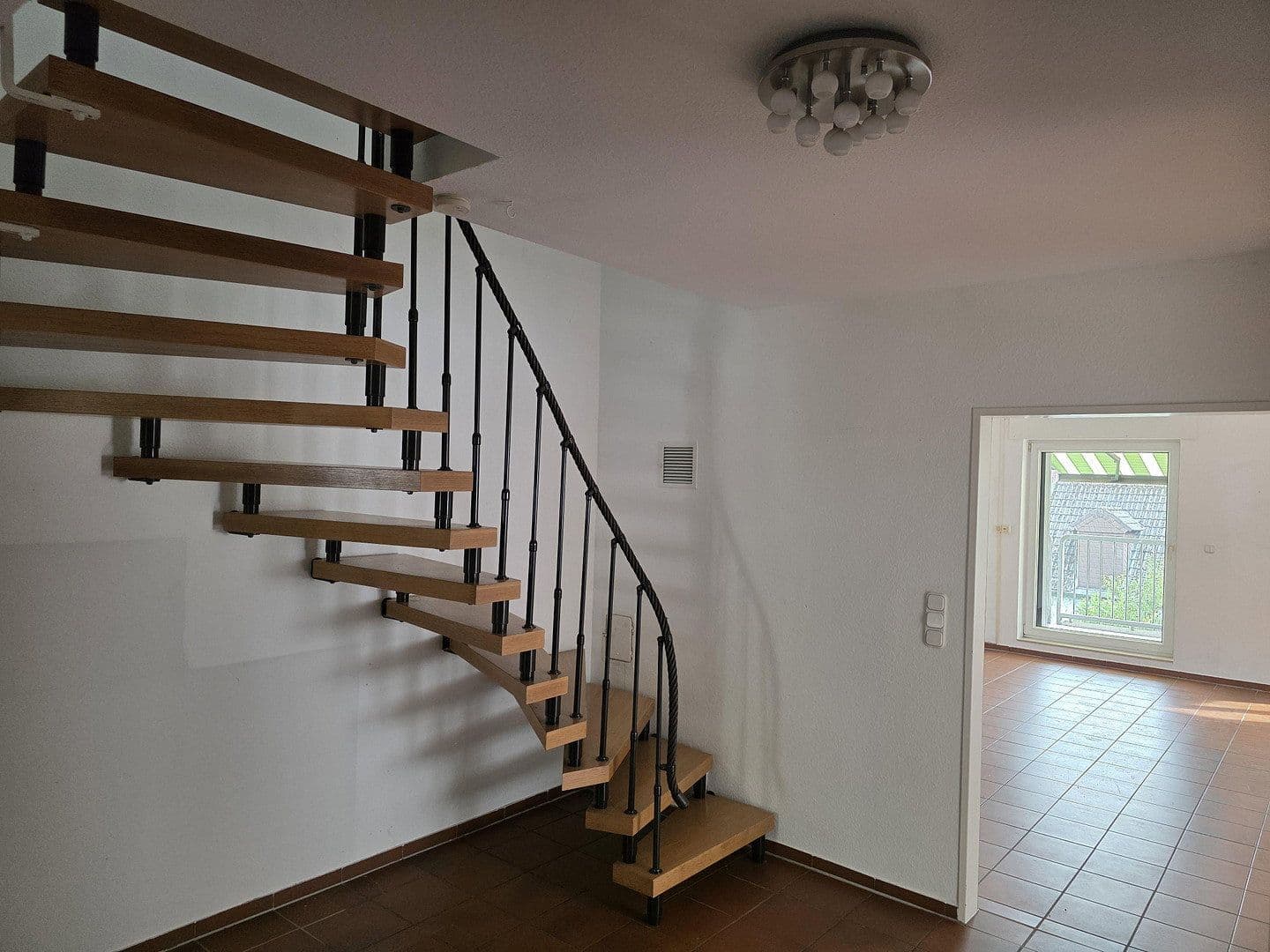 Predaj bytu 4-izbový 145 m², Raesfeldstraße 45, Münster, Severné Porýnie - Westfálsko Predaj bytu 4-izbový 145 m², Raesfeldstraße 45, Münster, Severné Porýnie - Westfálsko