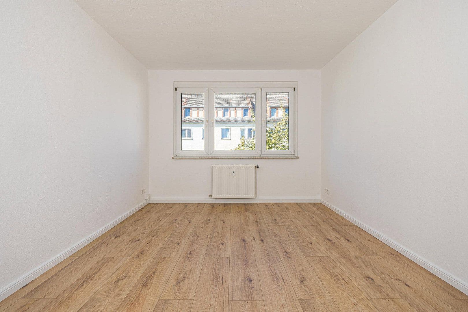 Predaj bytu 5-izbový 80 m², Peresaer Strasse 3b, Groitzsch, Sasko Predaj bytu 5-izbový 80 m², Peresaer Strasse 3b, Groitzsch, Sasko
