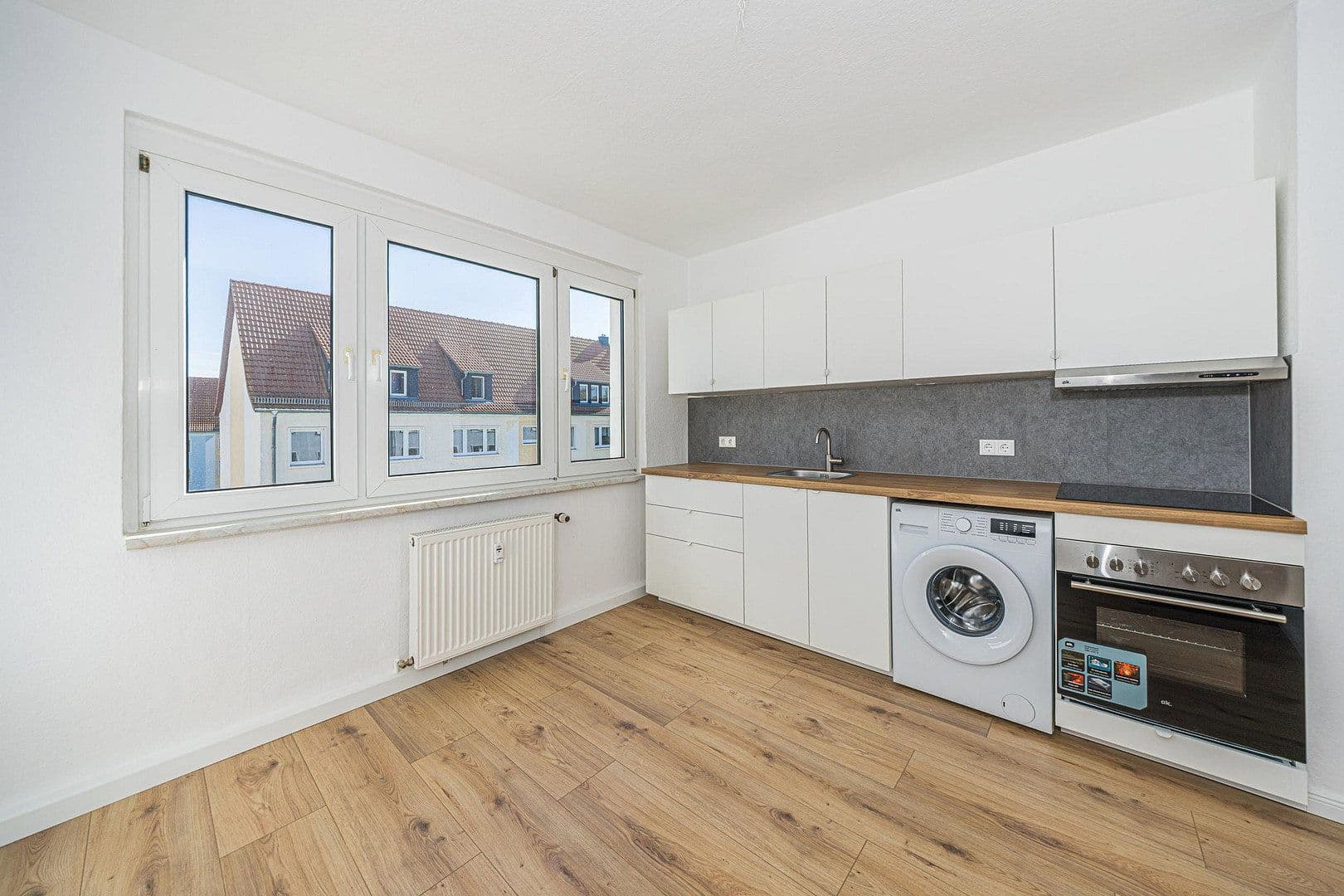 Predaj bytu 5-izbový 80 m², Peresaer Strasse 3b, Groitzsch, Sasko Predaj bytu 5-izbový 80 m², Peresaer Strasse 3b, Groitzsch, Sasko