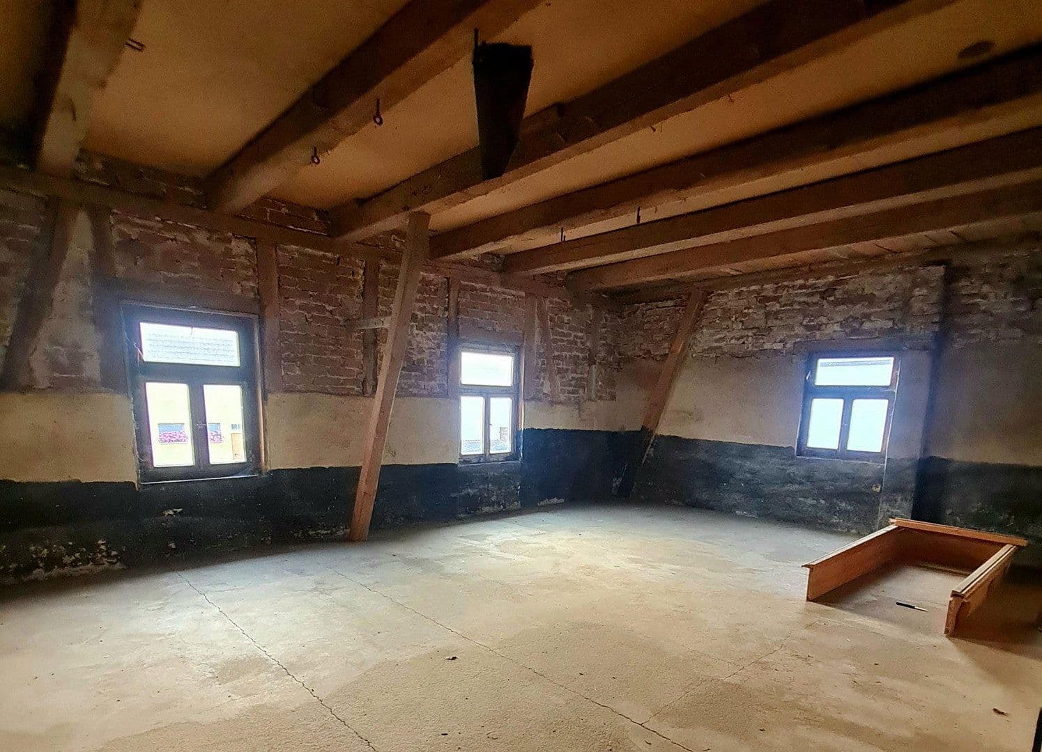 Predaj domu 207 m², pozemok 1.284 m², Trendelburg, Hesensko Predaj domu 207 m², pozemok 1.284 m², Trendelburg, Hesensko