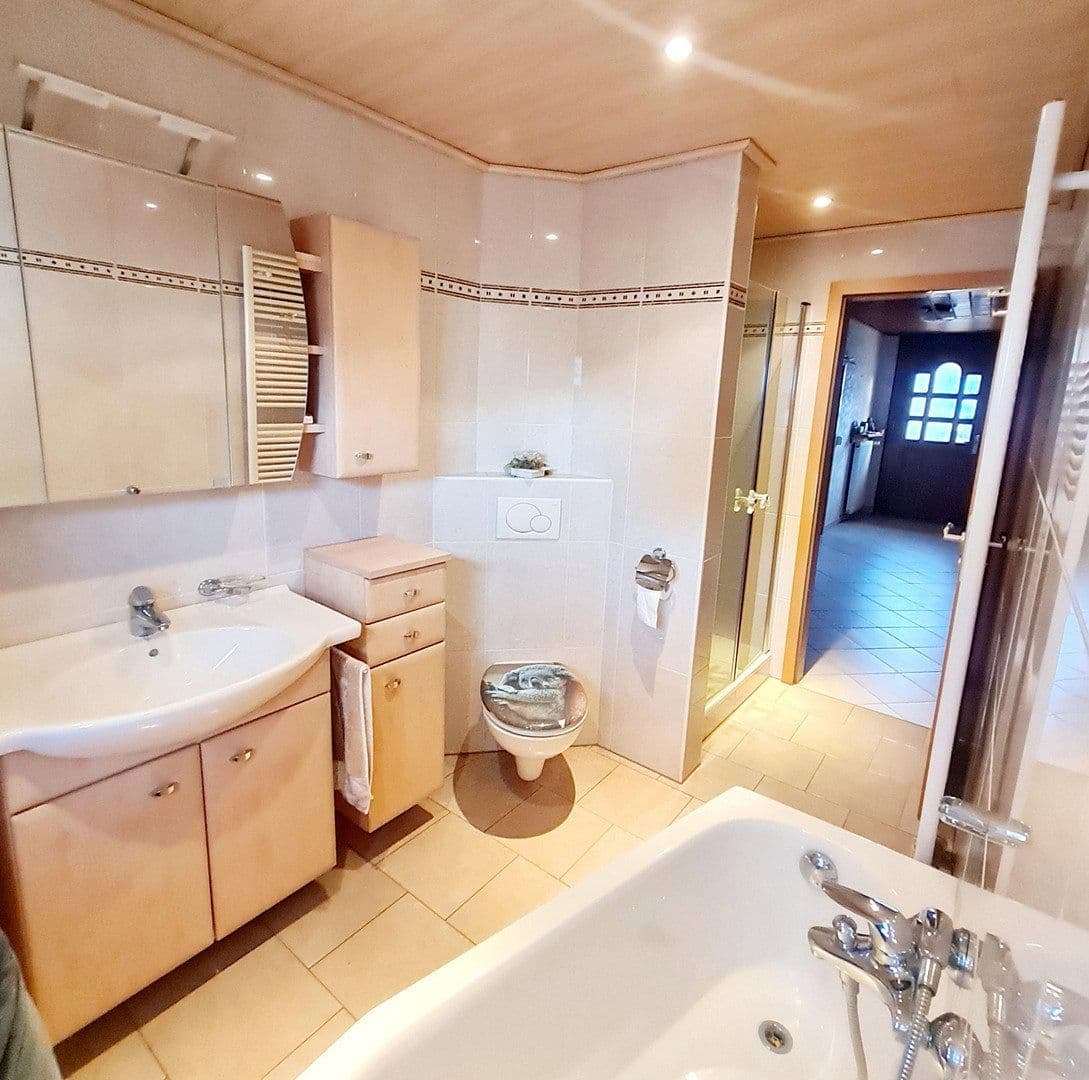Predaj domu 207 m², pozemok 1.284 m², Trendelburg, Hesensko Predaj domu 207 m², pozemok 1.284 m², Trendelburg, Hesensko