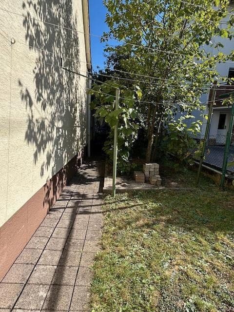 Predaj domu 145 m², pozemok 350 m², Wernau (Neckar), Bádensko-Wurttembersko Predaj domu 145 m², pozemok 350 m², Wernau (Neckar), Bádensko-Wurttembersko