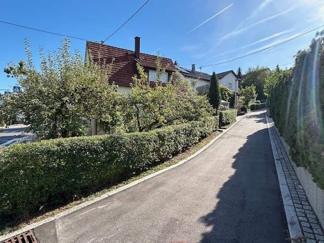 Predaj domu 145 m², pozemok 350 m², Wernau (Neckar), Bádensko-Wurttembersko Predaj domu 145 m², pozemok 350 m², Wernau (Neckar), Bádensko-Wurttembersko