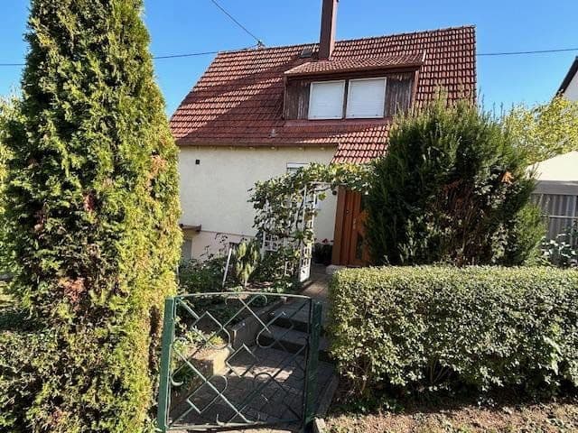 Predaj domu 145 m², pozemok 350 m², Wernau (Neckar), Bádensko-Wurttembersko Predaj domu 145 m², pozemok 350 m², Wernau (Neckar), Bádensko-Wurttembersko