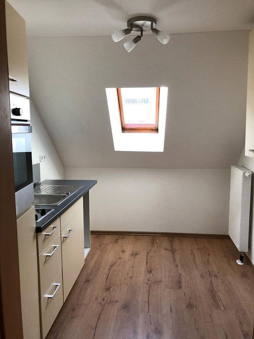 Prenájom bytu 2-izbový 39 m², Kurze Wertachstraße 5, Augsburg, Bavorsko Prenájom bytu 2-izbový 39 m², Kurze Wertachstraße 5, Augsburg, Bavorsko