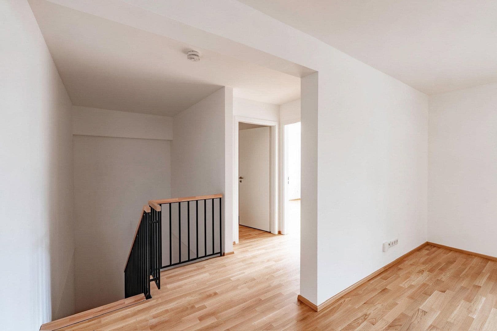 Prenájom bytu 3-izbový 93 m², Schanzäckerstraße 56, Nürnberg, Bavorsko Prenájom bytu 3-izbový 93 m², Schanzäckerstraße 56, Nürnberg, Bavorsko