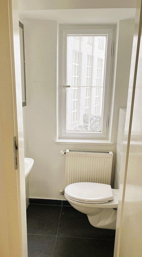 Prenájom kancelárie 124 m², Christophstr. 1, München, Bavorsko Prenájom kancelárie 124 m², Christophstr. 1, München, Bavorsko