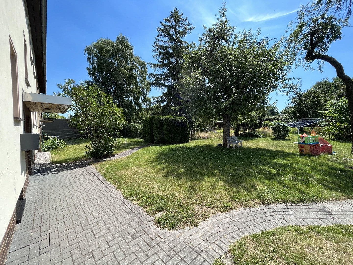 Predaj domu 286 m², Alte Holzhausener Straße 8, Leipzig, Sasko Predaj domu 286 m², Alte Holzhausener Straße 8, Leipzig, Sasko