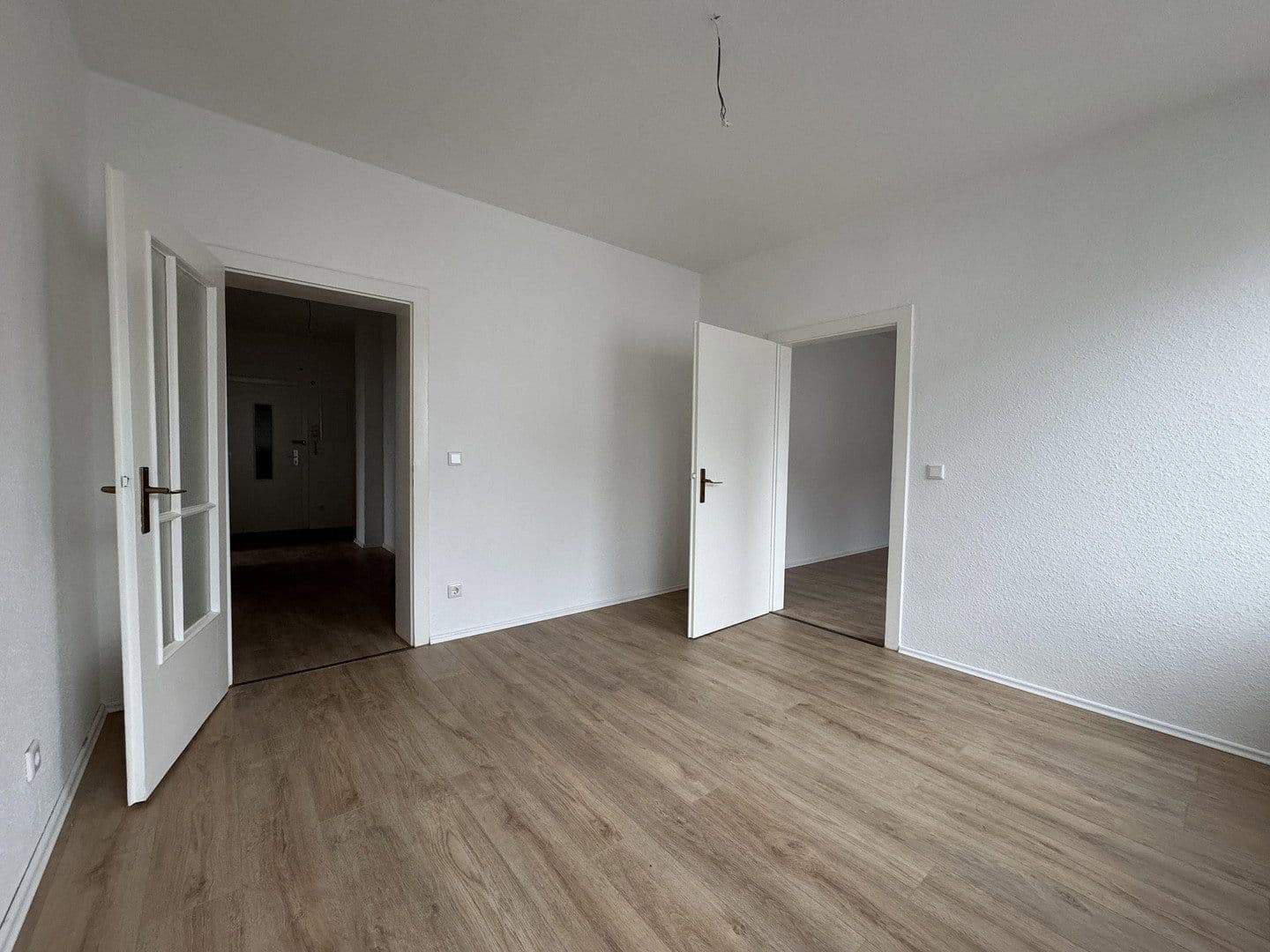 Prenájom bytu 3-izbový 71 m², Essener Straße 45a, Bochum, Severné Porýnie - Westfálsko Prenájom bytu 3-izbový 71 m², Essener Straße 45a, Bochum, Severné Porýnie - Westfálsko
