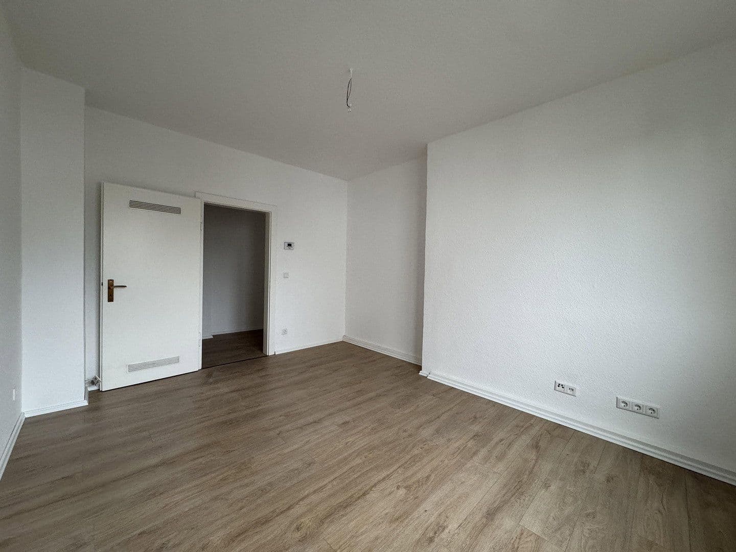 Prenájom bytu 3-izbový 71 m², Essener Straße 45a, Bochum, Severné Porýnie - Westfálsko Prenájom bytu 3-izbový 71 m², Essener Straße 45a, Bochum, Severné Porýnie - Westfálsko