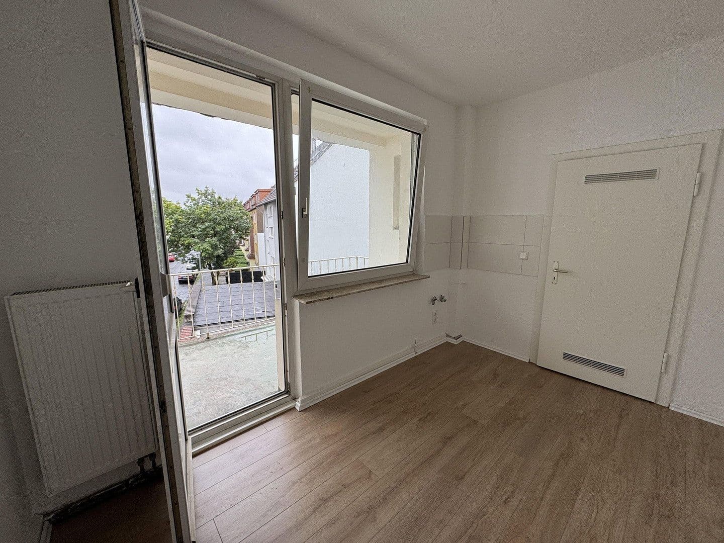 Prenájom bytu 3-izbový 71 m², Essener Straße 45a, Bochum, Severné Porýnie - Westfálsko Prenájom bytu 3-izbový 71 m², Essener Straße 45a, Bochum, Severné Porýnie - Westfálsko