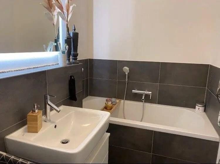 Predaj bytu 4-izbový 92 m², Neu-Isenburg, Hesensko Predaj bytu 4-izbový 92 m², Neu-Isenburg, Hesensko