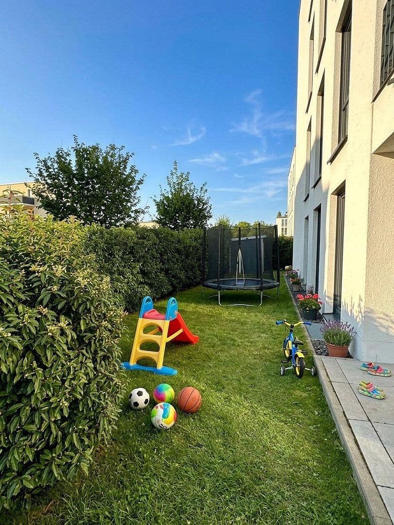Predaj bytu 4-izbový 92 m², Neu-Isenburg, Hesensko Predaj bytu 4-izbový 92 m², Neu-Isenburg, Hesensko