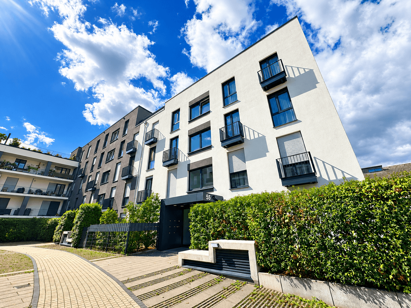 Predaj bytu 4-izbový 92 m², Neu-Isenburg, Hesensko Predaj bytu 4-izbový 92 m², Neu-Isenburg, Hesensko