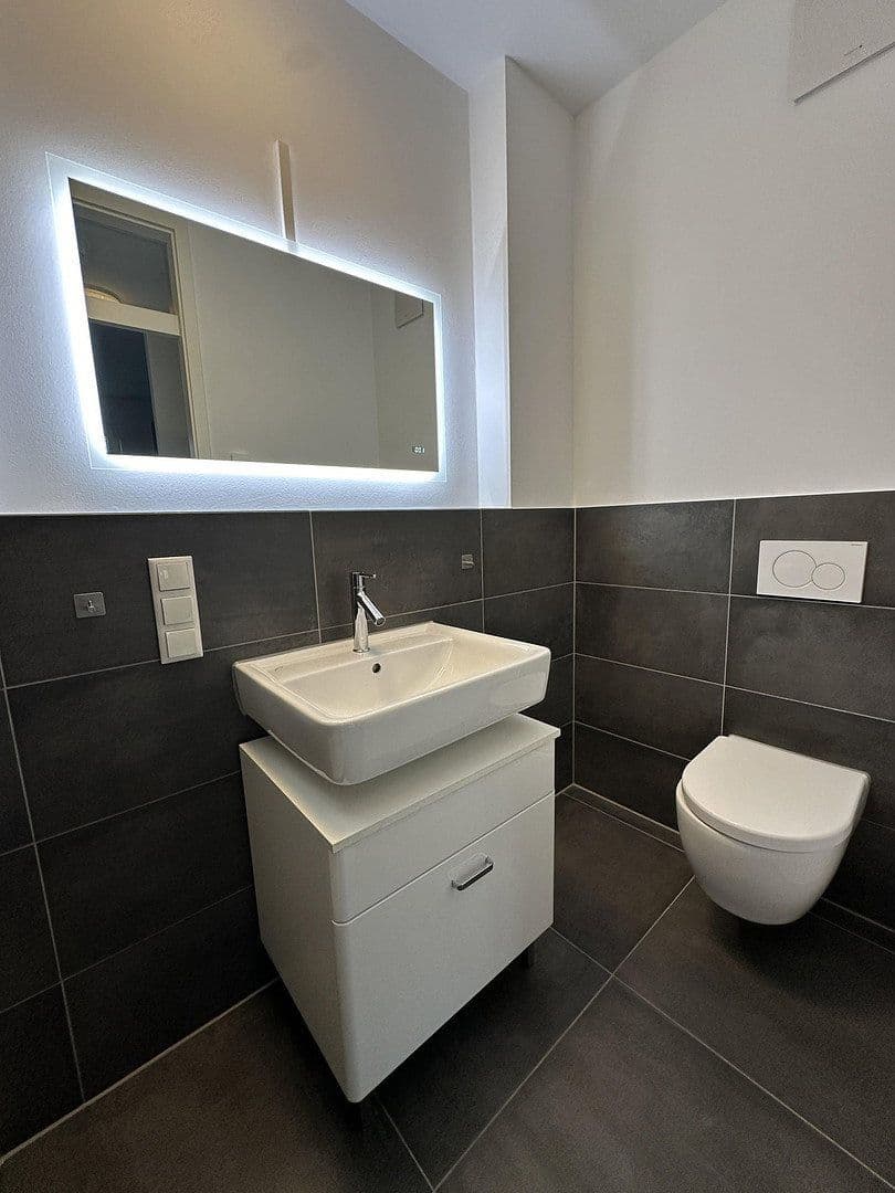 Predaj bytu 4-izbový 92 m², Neu-Isenburg, Hesensko Predaj bytu 4-izbový 92 m², Neu-Isenburg, Hesensko