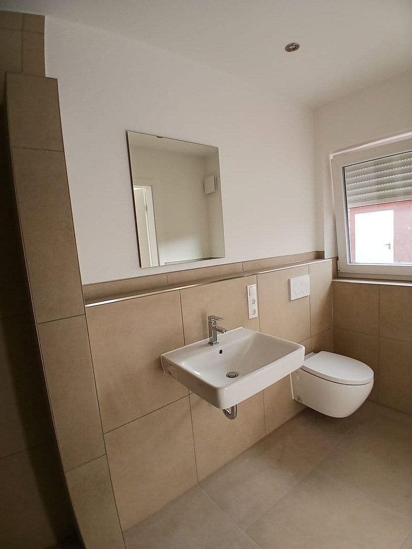 Prenájom bytu 3-izbový 87 m², Neuenkirchen-Vörden, Dolné Sasko Prenájom bytu 3-izbový 87 m², Neuenkirchen-Vörden, Dolné Sasko