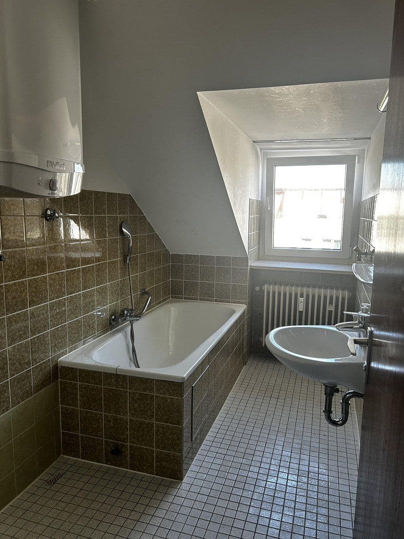 Prenájom bytu 2-izbový 59 m², Jachenauer Straße 15, München, Bavorsko Prenájom bytu 2-izbový 59 m², Jachenauer Straße 15, München, Bavorsko