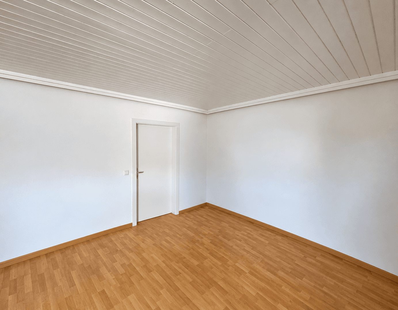Prenájom bytu 4-izbový 110 m², Kurze Straße 4, Illingen, Bádensko-Wurttembersko Prenájom bytu 4-izbový 110 m², Kurze Straße 4, Illingen, Bádensko-Wurttembersko