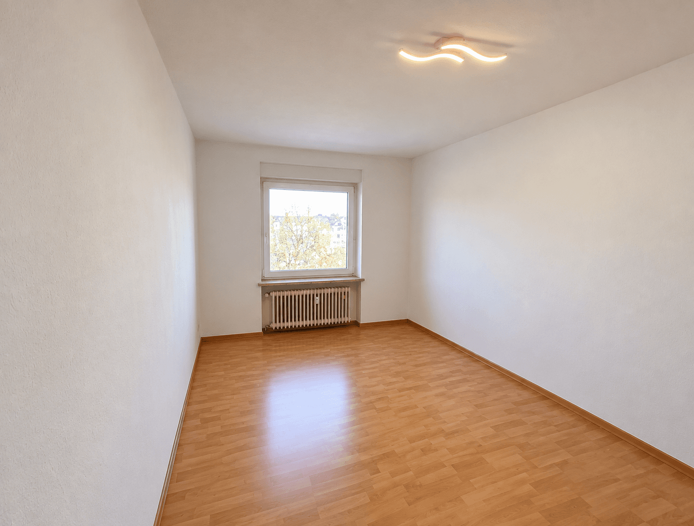 Prenájom bytu 4-izbový 110 m², Kurze Straße 4, Illingen, Bádensko-Wurttembersko Prenájom bytu 4-izbový 110 m², Kurze Straße 4, Illingen, Bádensko-Wurttembersko