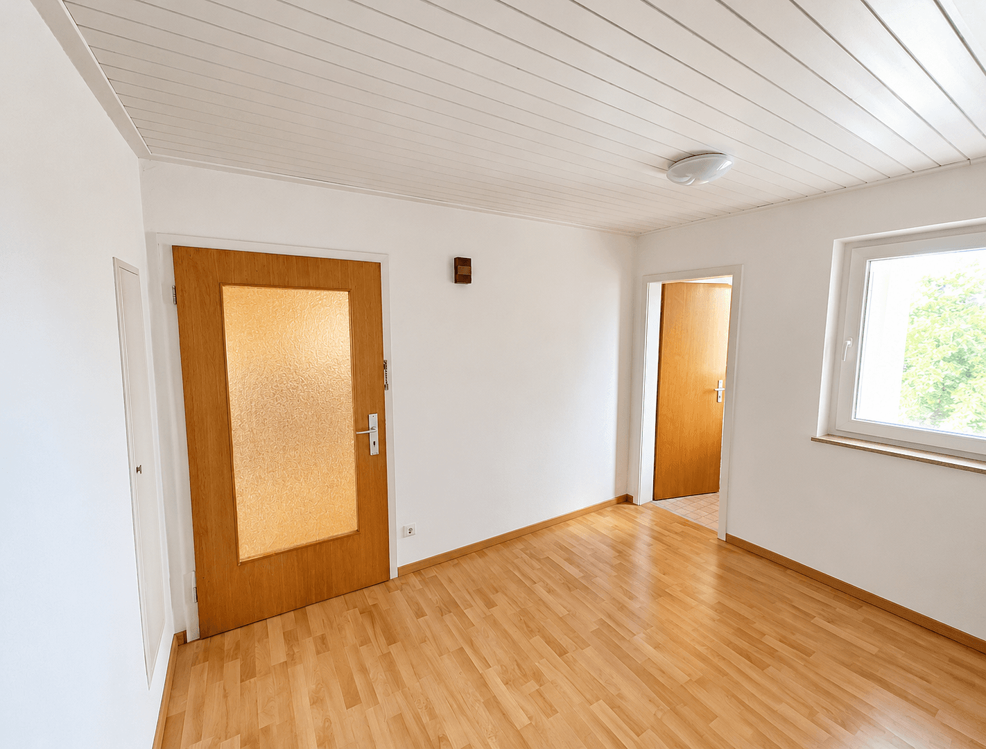 Prenájom bytu 4-izbový 110 m², Kurze Straße 4, Illingen, Bádensko-Wurttembersko Prenájom bytu 4-izbový 110 m², Kurze Straße 4, Illingen, Bádensko-Wurttembersko