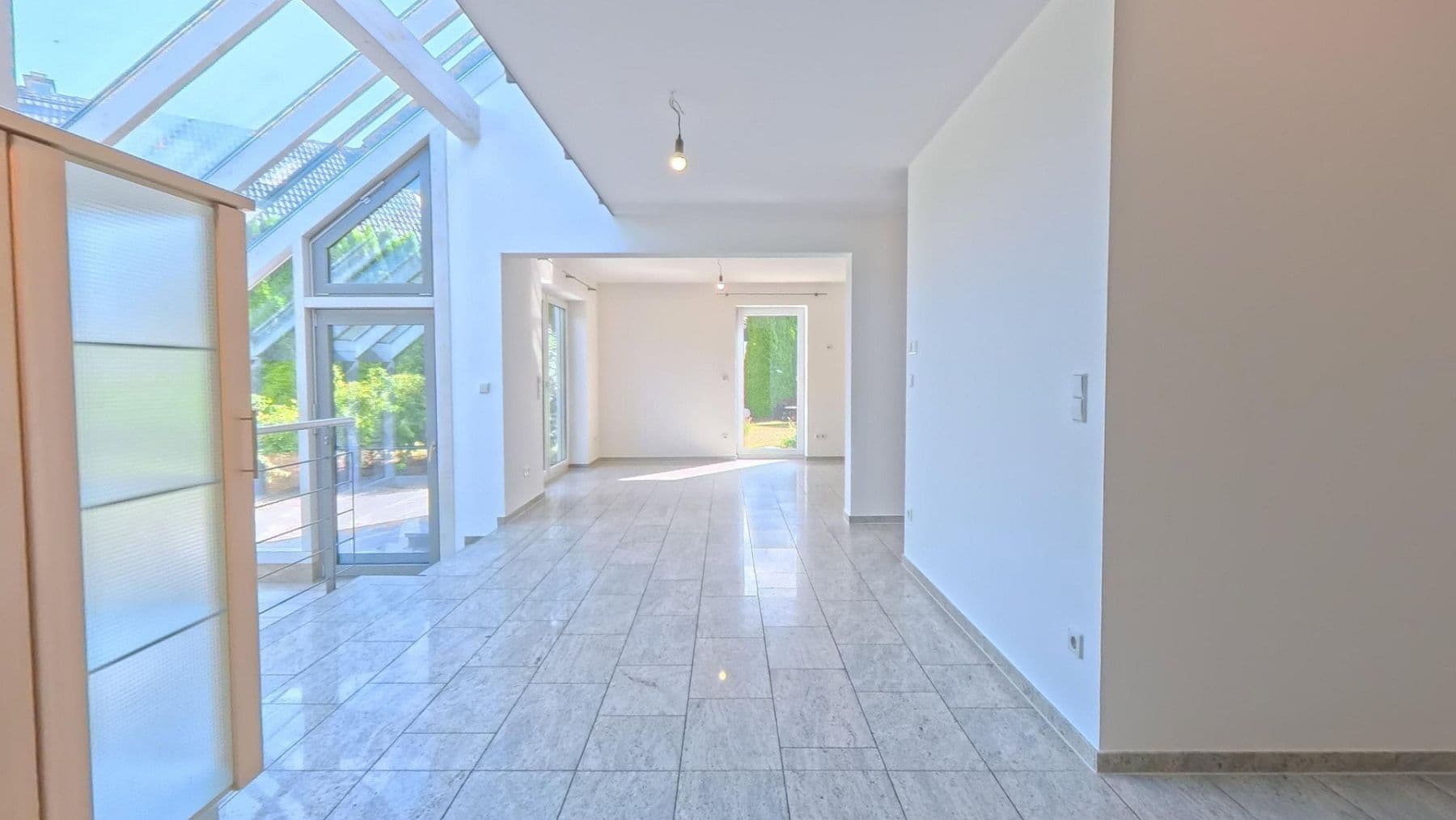 Predaj domu 230 m², pozemok 680 m², Am Hohen Rain 38, Ulm, Bádensko-Wurttembersko Predaj domu 230 m², pozemok 680 m², Am Hohen Rain 38, Ulm, Bádensko-Wurttembersko