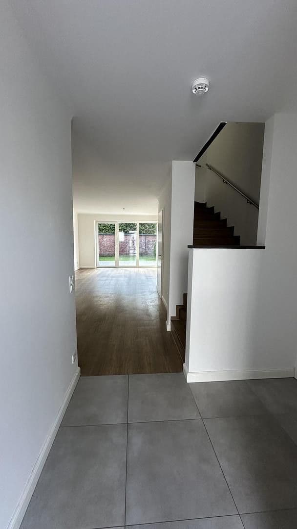 Prenájom domu 145 m², pozemok 44 m², Meiendorferstrasse, 97, Hamburg, Hamburg Prenájom domu 145 m², pozemok 44 m², Meiendorferstrasse, 97, Hamburg, Hamburg