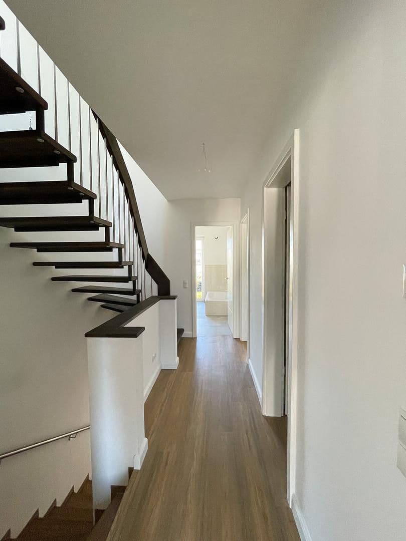 Prenájom domu 145 m², pozemok 44 m², Meiendorferstrasse, 97, Hamburg, Hamburg Prenájom domu 145 m², pozemok 44 m², Meiendorferstrasse, 97, Hamburg, Hamburg