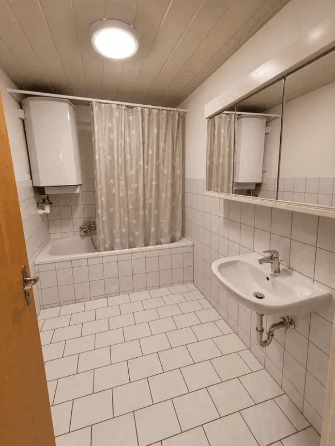 Prenájom bytu 3-izbový 97 m², Kurze Straße 4, Illingen, Bádensko-Wurttembersko Prenájom bytu 3-izbový 97 m², Kurze Straße 4, Illingen, Bádensko-Wurttembersko