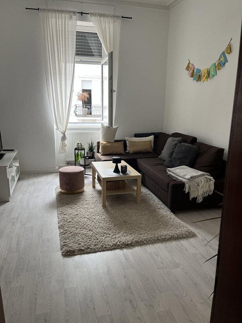 Prenájom bytu 2-izbový 52 m², Kaiserslautern, Porýnie-Falcko Prenájom bytu 2-izbový 52 m², Kaiserslautern, Porýnie-Falcko