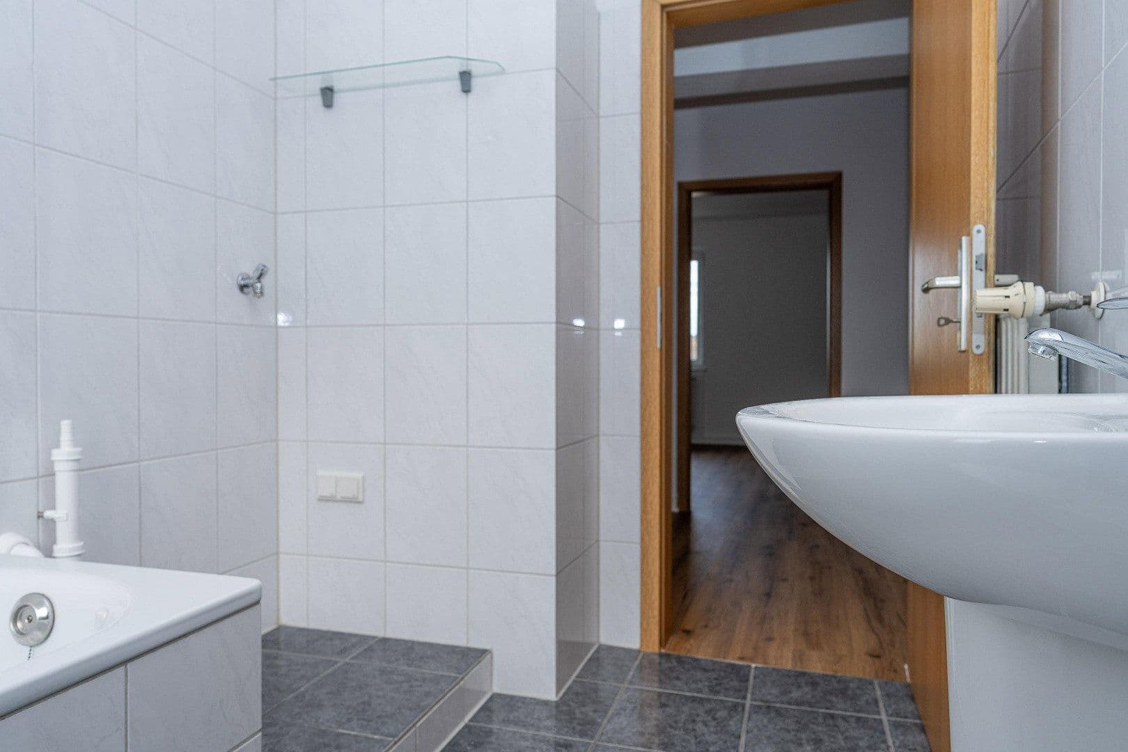 Prenájom bytu 3-izbový 69 m², Vestische Straße 2a, Oberhausen, Severné Porýnie - Westfálsko Prenájom bytu 3-izbový 69 m², Vestische Straße 2a, Oberhausen, Severné Porýnie - Westfálsko