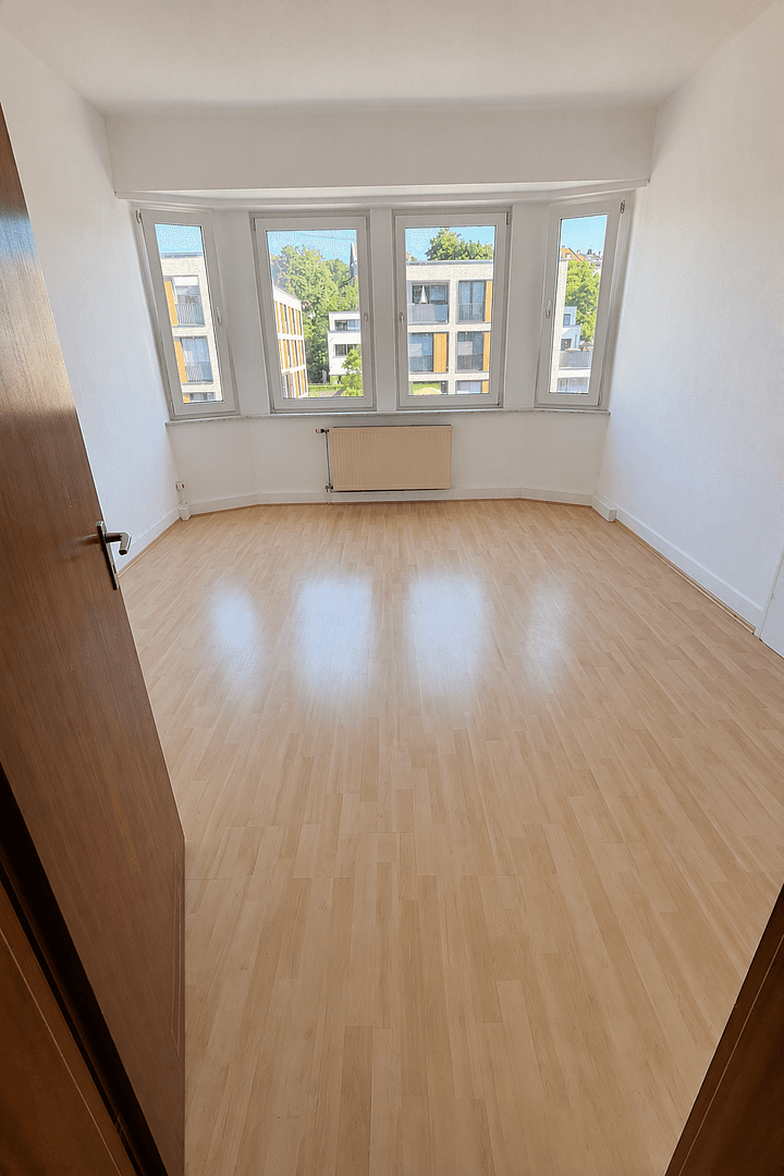 Prenájom bytu 3-izbový 87 m², Salierstr. 59, Pforzheim, Bádensko-Wurttembersko Prenájom bytu 3-izbový 87 m², Salierstr. 59, Pforzheim, Bádensko-Wurttembersko