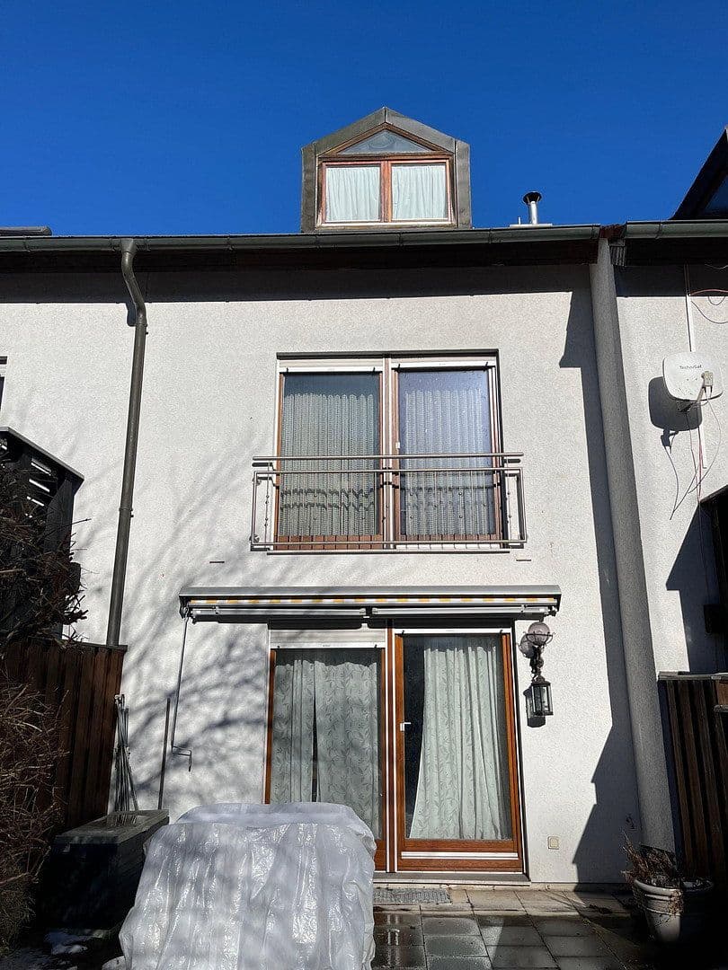 Predaj domu 144 m², pozemok 198 m², Starnberg, Bavorsko Predaj domu 144 m², pozemok 198 m², Starnberg, Bavorsko
