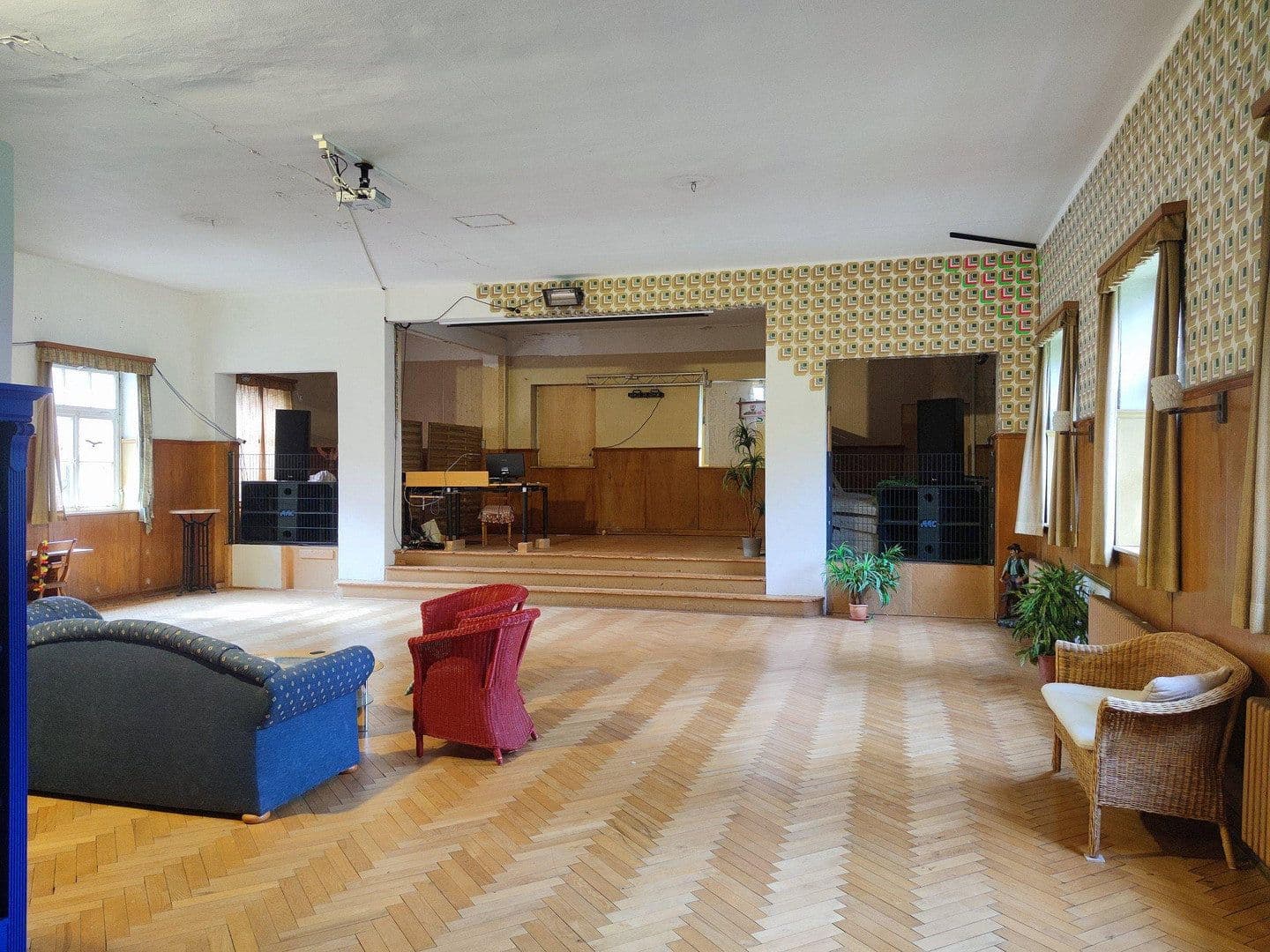 Predaj domu 316 m², pozemok 2.885 m², Duingen, Dolné Sasko Predaj domu 316 m², pozemok 2.885 m², Duingen, Dolné Sasko