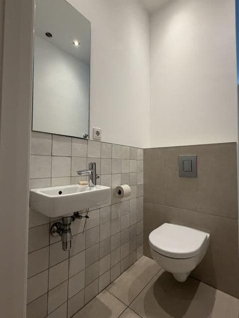 Predaj bytu 3-izbový 91 m², Walderseestraße 2, Berlin, Berlín Predaj bytu 3-izbový 91 m², Walderseestraße 2, Berlin, Berlín